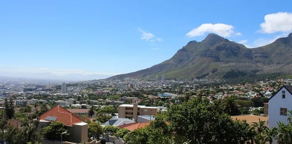Konukevi Fahrenheit B&B Cape Town